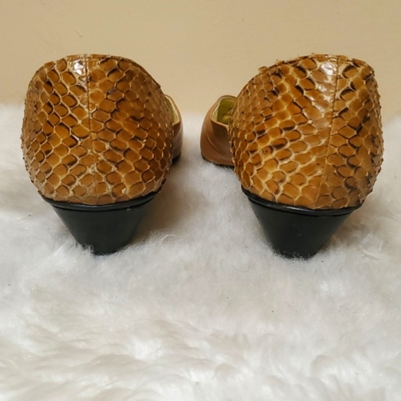 Walter Steiger Size 7.5 Tan,Snakeskin, Leather,Pointed Toe, Low Block He… - Picture 4 of 8